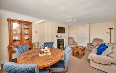 Pennine Hall Apt