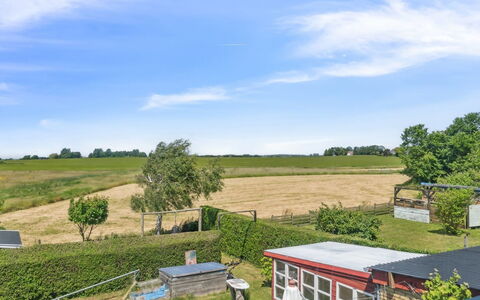 Lacey - 4Km from the Sea: Estate, Schatten, Auffahrt, Bauernhaus