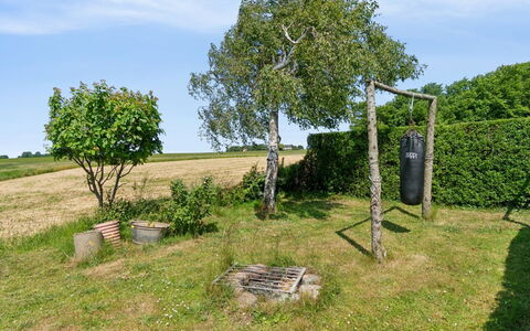 Lacey - 4Km from the Sea: Estate, Schatten, Auffahrt, Bauernhaus