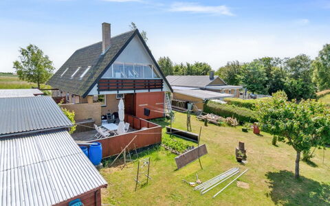 Lacey - 4Km from the Sea: Estate, Schatten, Auffahrt, Bauernhaus