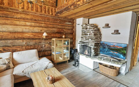 Kelorakka 9: Holz, Hütte, Blockhaus, Wald, Schuppen, Gartenbauten, Lärche, Wald, Holzbeize