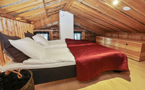 Kelorakka 9: Holz, Hütte, Blockhaus, Wald, Schuppen, Gartenbauten, Lärche, Wald, Holzbeize