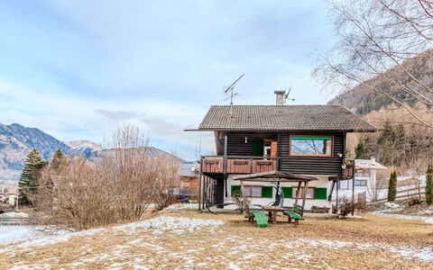 Chalet Altavista: Gebäude, Daytime, Wolkenkratzer, Metropolitan Area, Stadt, Wohnung, Stadtgebiet, Die Architektur, Eigentumswohnung