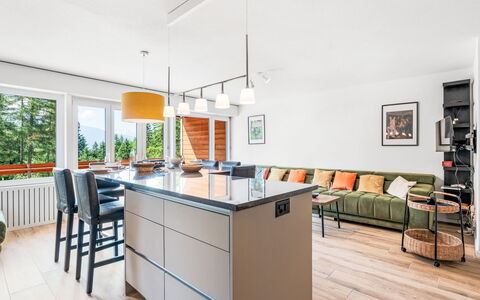 Reseda 3.23: Möbel, Interior Design, Flooring, Fussboden, Stuhl, Holz, Decke, Küche, Tabelle, Light Fixture
