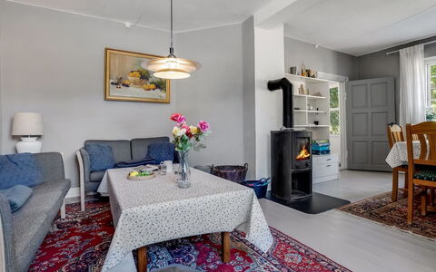 Iivo - 1.3Km from the Sea: Möbel, Interior Design, Flooring, Fussboden, Decke, Zimmer, Wohnzimmer, Couch, Tabelle, Beleuchtung