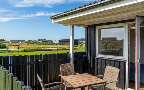 Leonard - 130M from the Sea: Holz, Die Architektur, Zuhause, Grundstueck, Dach, Hütte, Schatten, Veranda, Abstellgleis, Balkon