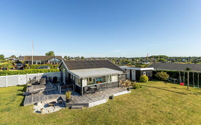 Raymond - 175M from the Sea