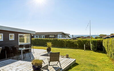 Raymond - 175M from the Sea