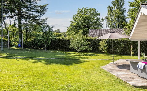 Alfwin - 300M from the Sea: Dach, Haus, Zuhause, Hütte, Abstellgleis, Estate, Auffahrt, Gartenbauten, Garten, Schuppen