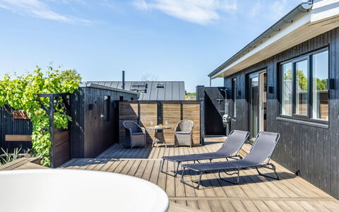 Tecumseh - 300M from the Sea: Wohnung, Eigentumswohnung, Estate, Balkon, Villa, Hotel
