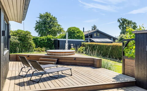 Tecumseh - 300M from the Sea: Wohnung, Eigentumswohnung, Estate, Balkon, Villa, Hotel