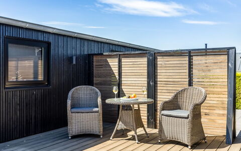 Tecumseh - 300M from the Sea: Wohnung, Eigentumswohnung, Estate, Balkon, Villa, Hotel