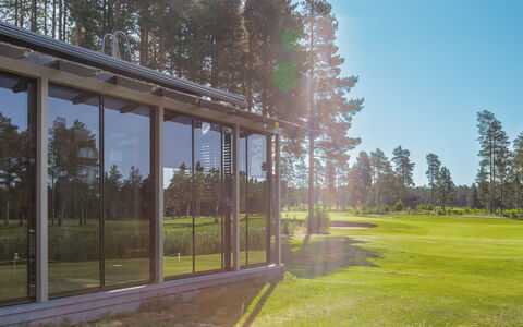 Villa Virpi Golf: Baum, Bank, Haus, Hütte, See, Teich, Wald, Blockhaus