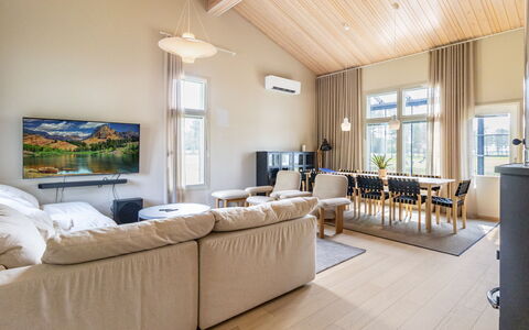 Villa Virpi Golf: Baum, Bank, Haus, Hütte, See, Teich, Wald, Blockhaus