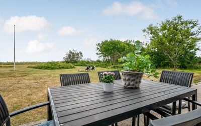 Donka - 25M from the Sea