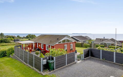 Teja - 100M from the Sea: Haus, Dach, Zuhause, Hütte, Estate, Bauernhaus, Villa, Veranda, Abstellgleis