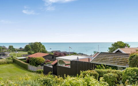 Teja - 100M from the Sea: Haus, Dach, Zuhause, Hütte, Estate, Bauernhaus, Villa, Veranda, Abstellgleis