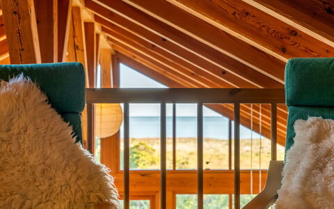 Devis - from the Sea: Holz, Zuhause, Veranda, Deck, Hartholz, Dach, Holzbeize, Holzboden, Eco Hotel