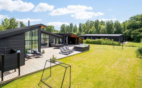 Apelone - 900M from the Sea: Estate, Hütte, Garten, Schatten, Landscaping, Eco Hotel, Bauernhaus, Gartenbauten, Garten, Abstellgleis