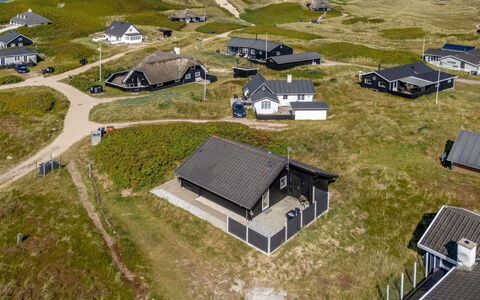 Georg - 200M from the Sea: Gras, Wiese, Grundstueck, Hütte, Ländliches Gebiet, Wiese, Gartenbauten, Garten, Schuppen