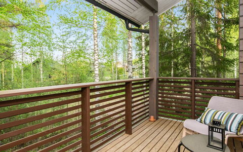 Ahma: Grundstueck, Estate, Veranda, Landscaping, Hartholz, Eco Hotel, Gartenbauten, Deck, Bauernhaus, Walkway