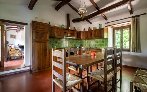 Casa La Cedrina, Pool, Lornano: Möbel, Holz, Interior Design, Decke, Flooring, Tabelle, Küche & Esszimmer Tisch, Esszimmer, Stuhl, Zimmer