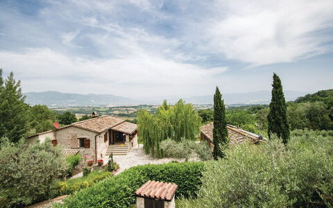Casa Salvia, Ac, Wifi, Narni: Strauch, Landschaft, Haus, Zuhause, Hütte, Garten, Bauernhaus, Estate, Landscaping