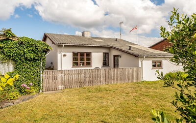 Antine - 400M from the Sea