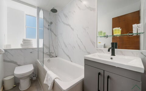 Roland House - Two Bedroom a: Haus, Hütte, Einfrieren, Dorf, Bergdorf, Resort, Schnee, Winter, Alpen