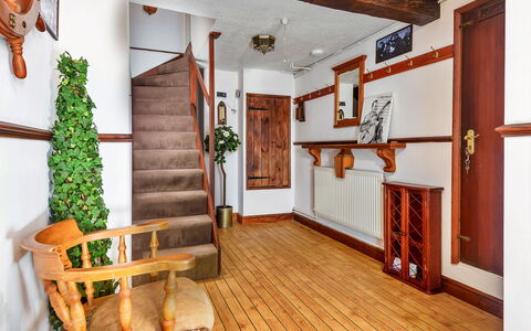 Ukulele Cottage: Wohngebiet, Urban Design, Wohnung, Landscaping, Estate, Balkon, Villa, Villa