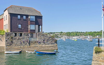 Falmouth 602