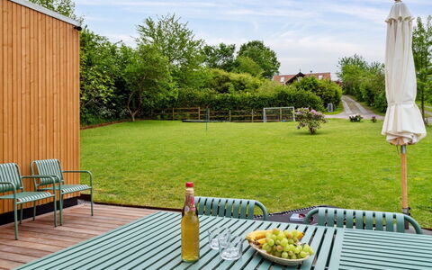 Hermine - 250M from the Sea: Wohnung, Eigentumswohnung, Estate, Balkon, Villa, Hotel