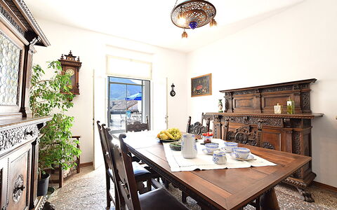 Casa Zaira: Möbel, Interior Design, Holz, Flooring, Tabelle, Stuhl, Esszimmer, Beleuchtung, Küche & Esszimmer Tisch, Zimmer