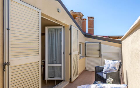 Sweet Conero: Tür, Zuhause, Wohnung, Holzbeize, Balkon, Home Door, Daylighting