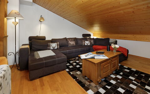 Mon Abri B: Interior Design, Möbel, Holz, Flooring, Couch, Decke, Fussboden, Wohnzimmer, Zimmer, Zuhause