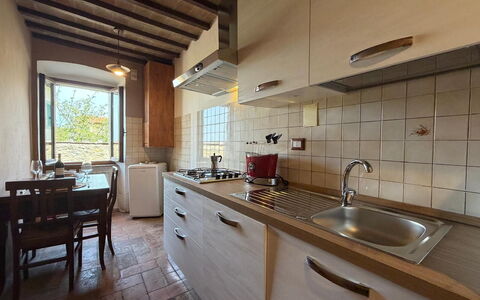 Appartamento Del Mercato: Countertop, Flooring, Küche, Armatur, Spüle, Zimmer, Wohnung, Zapfhahn, Decke, Cabinetry
