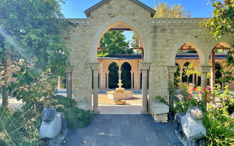 Kite'S Gate: Bogen, Säule, Die Architektur, Garten, Hazienda, \Arkade, Hof, Schatten, Walkway, Landscaping