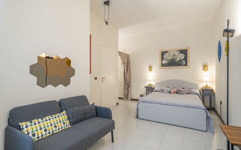 Casa Gioia In Lucca: Möbel, Interior Design, Wand, Flooring, Fussboden, Schlafzimmer, Decke, Zimmer, Bett, Beleuchtung