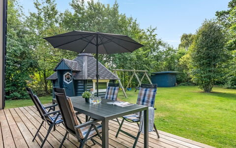 Hannele - 10Km from the Sea: Möbel, Stuhl, Gartenmöbel, Holz, Tabelle, Tisch Im Freien, Küche & Esszimmer Tisch, Garten, Schatten, Deck