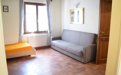 Girasole: Möbel, Flooring, Fussboden, Interior Design, Holz, Zimmer, Wohnung, Holzboden, Zuhause, Wohnzimmer