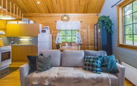 Riekkola: Ländliches Gebiet, Bergstation, Dorf, Gebirge, Senke, Bergdorf, Alpen, Eco Hotel, Balkon, Hotel