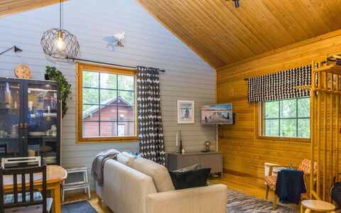 Riekkola: Interior Design, Möbel, Flooring, Holz, Decke, Fussboden, Couch, Zimmer, Zuhause, Wohnzimmer