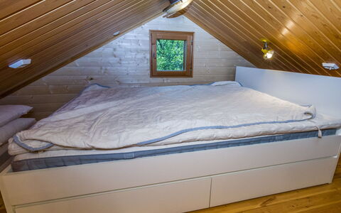 Riekkola: Holz, Flooring, Fussboden, Möbel, Interior Design, Schlafzimmer, Zimmer, Bett, Hartholz, Holzboden