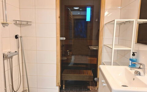 Rokua Vaulutupa: Schwimmbad, Gebirge, Eco Hotel, Resort, Estate, Senke, Villa, Landscaping, Ferienort, Hinterhof