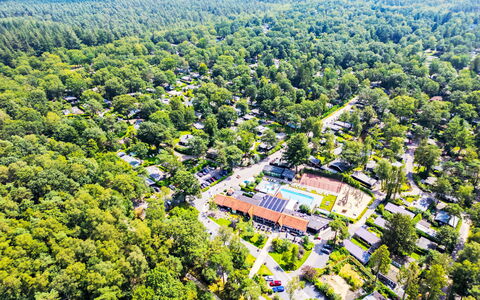 De Bosuil: Vogelperspektive, Wohngebiet, Luftaufnahmen, Landschaft, Urban Design, Vorort, Resort, Park, Ferienort, Schwimmbad
