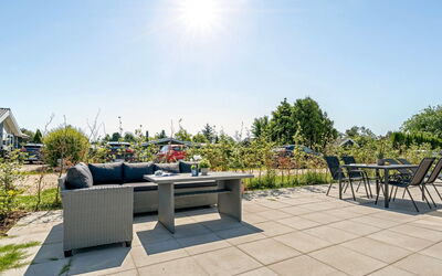 Milena - 1.5Km from the Sea