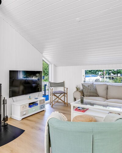 Aarthi - 575M from the Sea