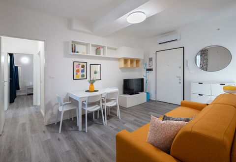 Aselli Home: Interior Design, Flooring, Möbel, Fussboden, Holz, Decke, Zimmer, Wohnung, Couch, Wohnzimmer