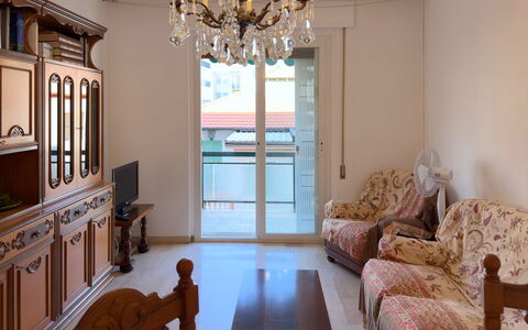Casa Francy - Arma Di Taggia: Möbel, Flooring, Interior Design, Fussboden, Holz, Decke, Zimmer, Beleuchtung, Tabelle, Wohnzimmer