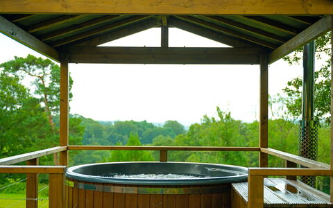 Knole Luxury Dome: 